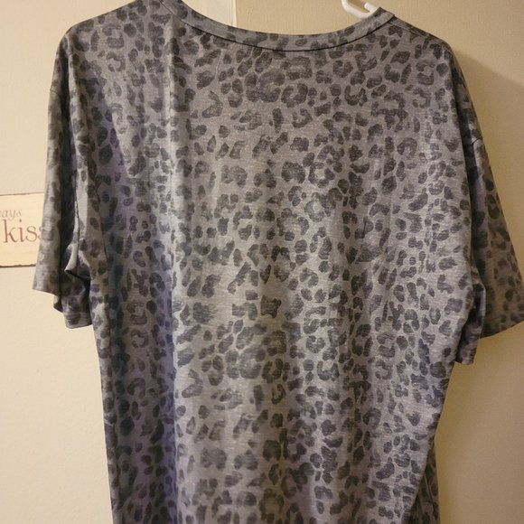 Leopard print shirt - Picture 1 of 1
